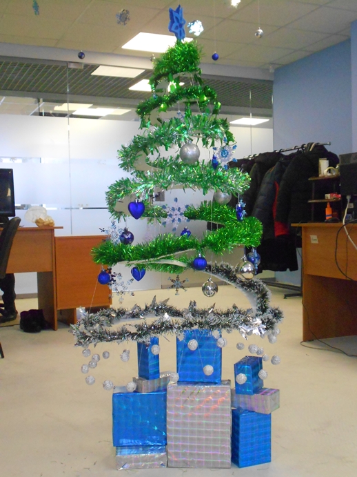 Here is the result - Our great-looking Chrismas tree